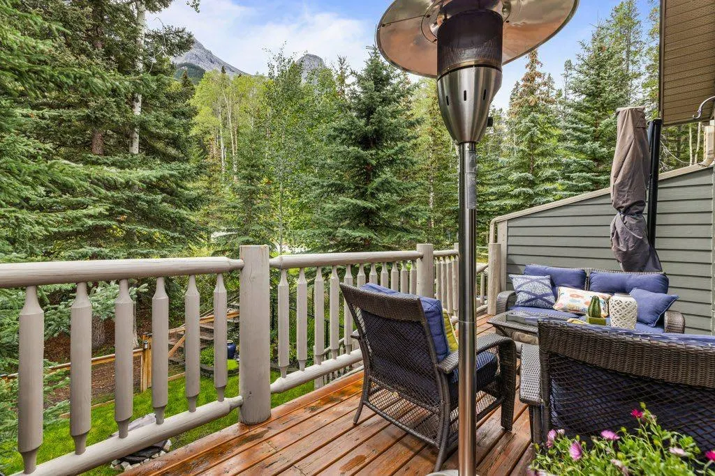1121 Lawrence Grassi Ridge
