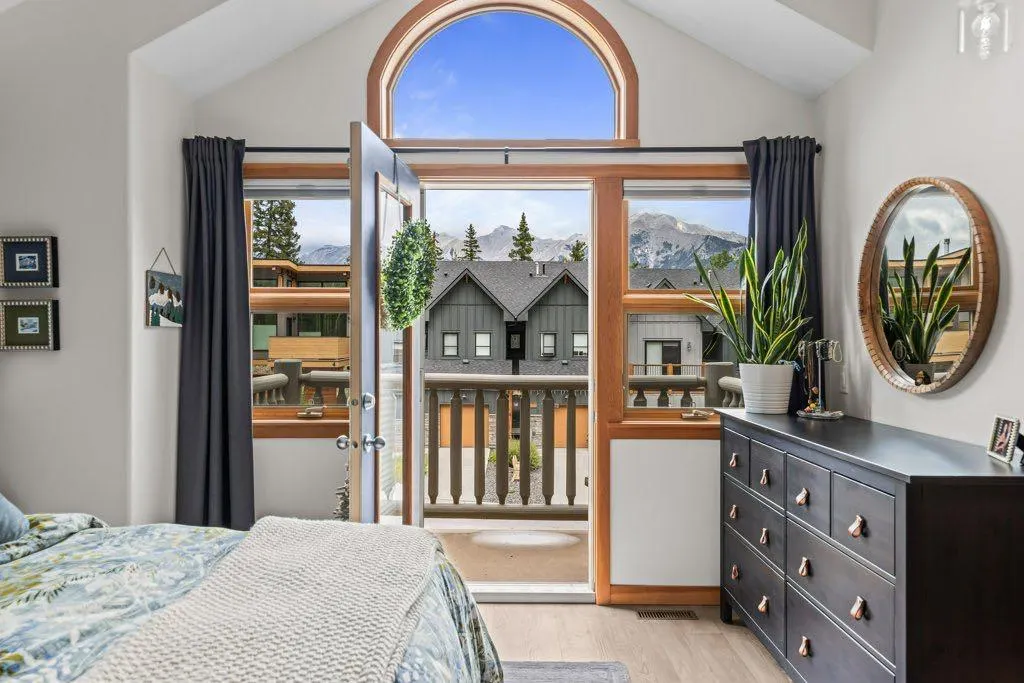 1121 Lawrence Grassi Ridge