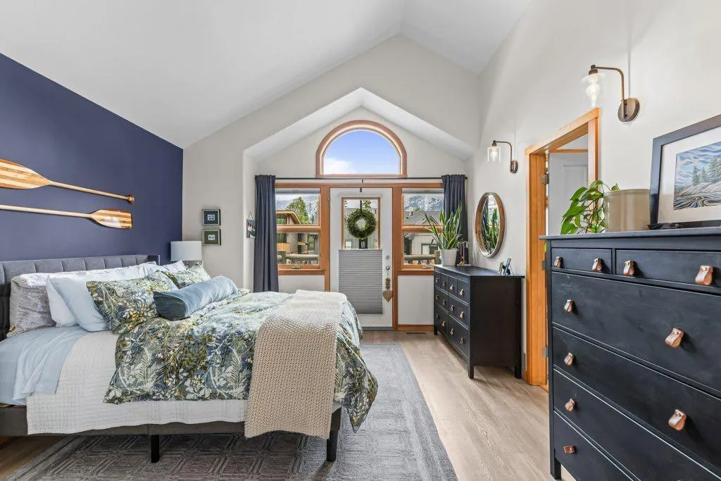 1121 Lawrence Grassi Ridge