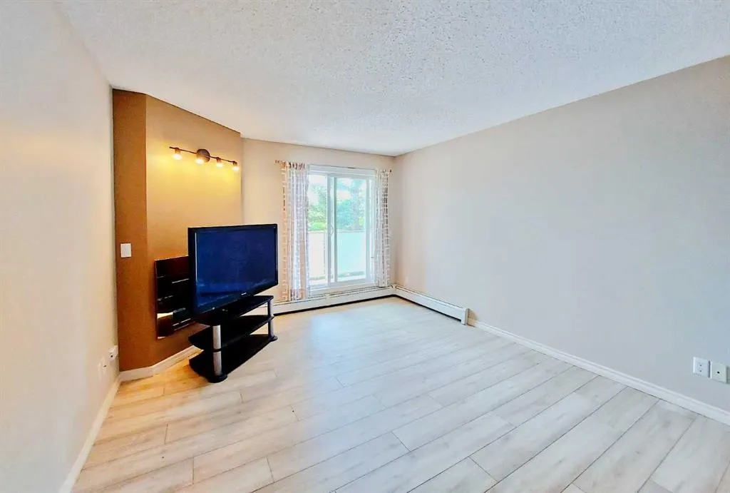 2722 EDENWOLD Heights NW, #22