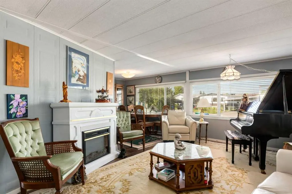 99 Arbour Lake Road NW, #130