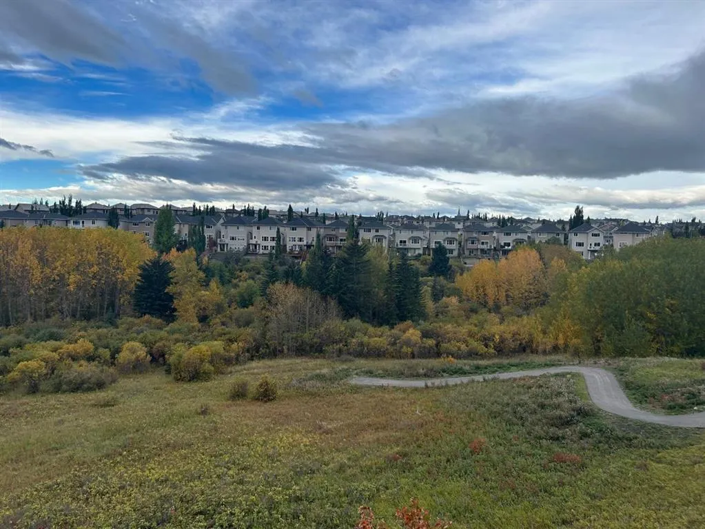 27 Royal Birch Cove NW