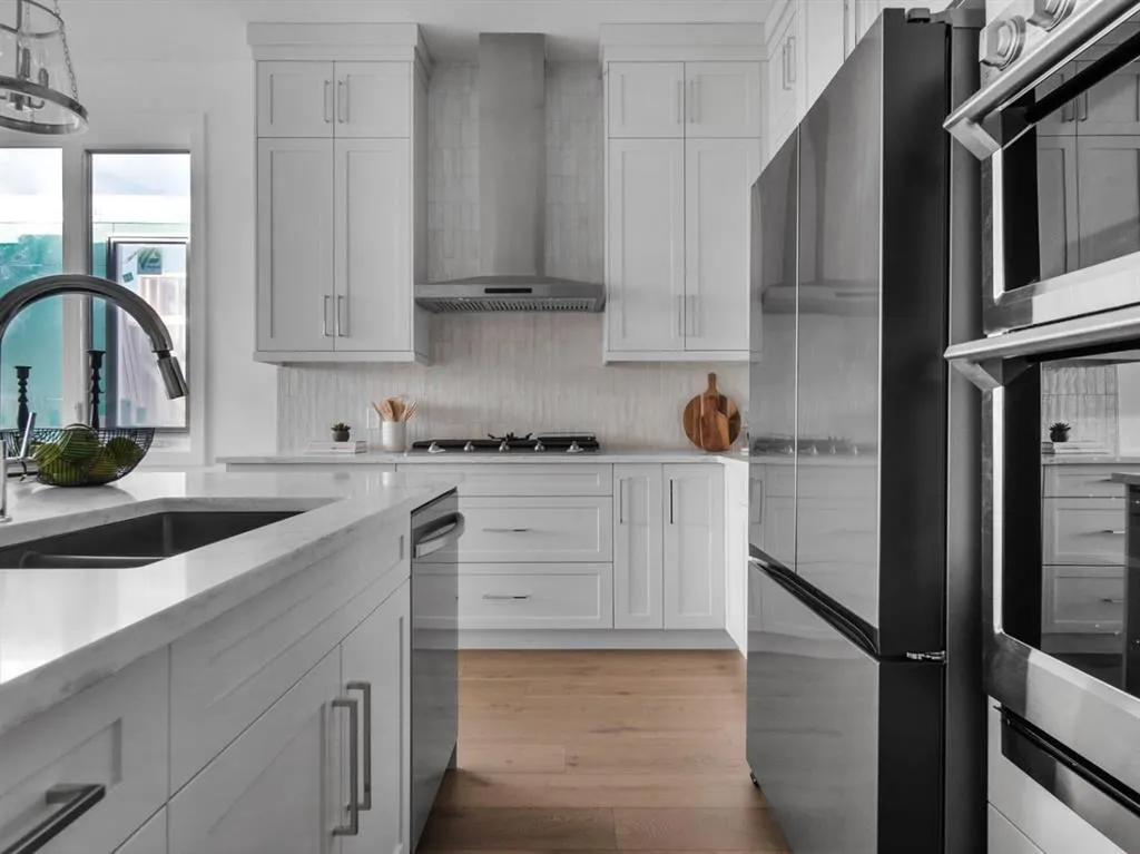 27 Royal Birch Cove NW