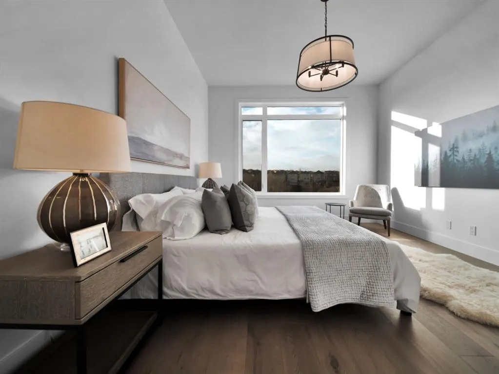 27 Royal Birch Cove NW