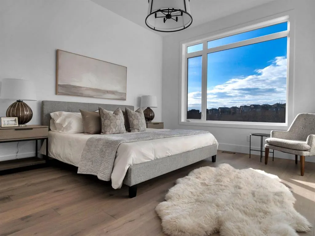 27 Royal Birch Cove NW