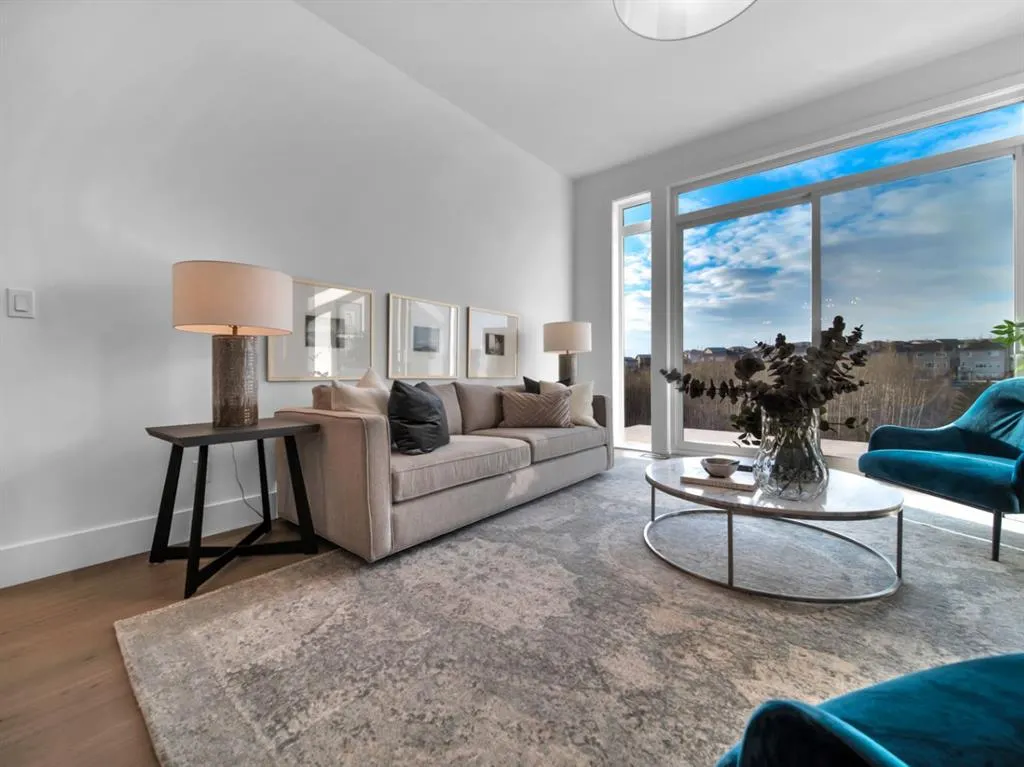 27 Royal Birch Cove NW