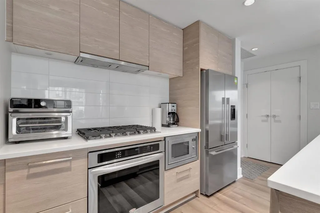 38 9 Street NE, #310