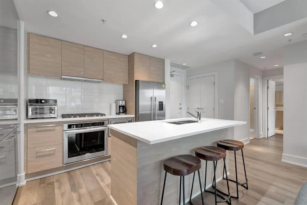 38 9 Street NE, #310