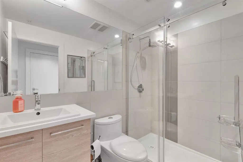 38 9 Street NE, #310