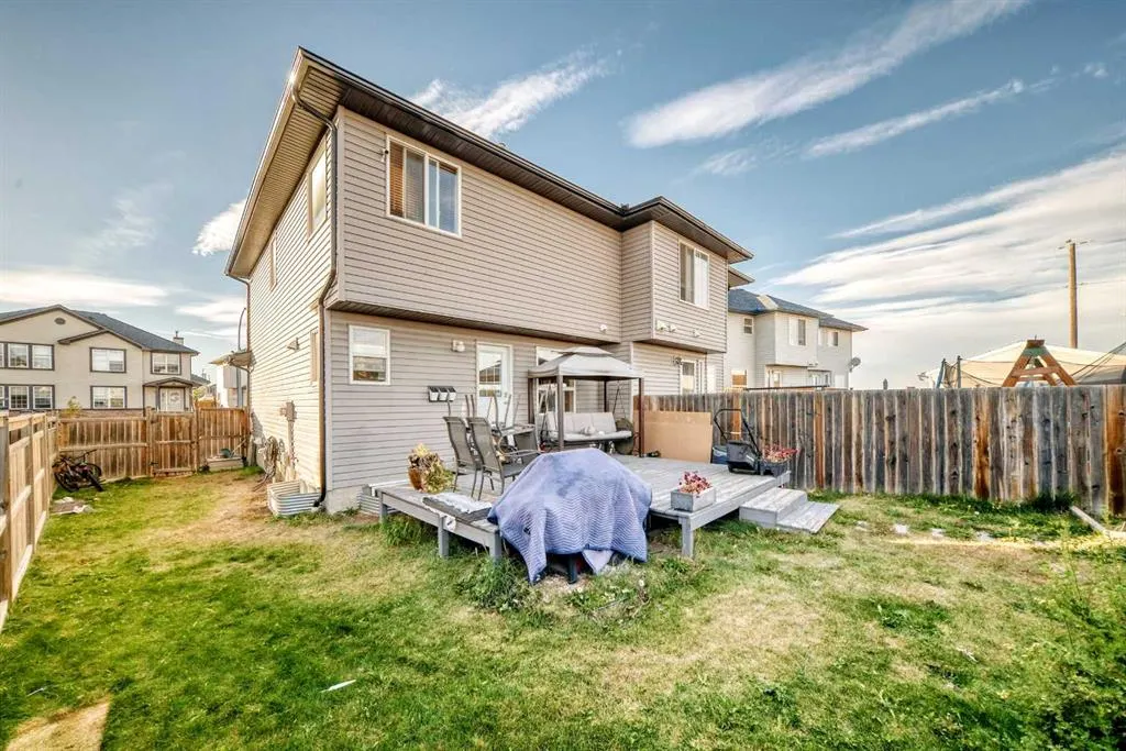 79 Saddlebrook Common NE