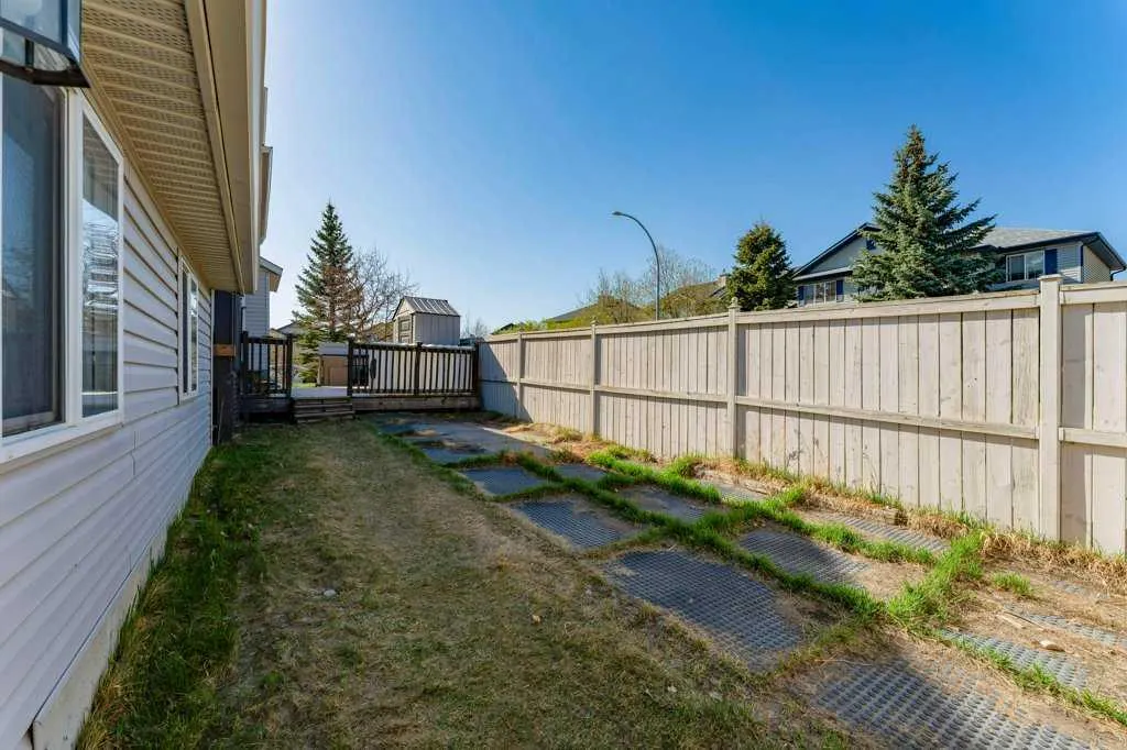 178 Covemeadow Crescent NE