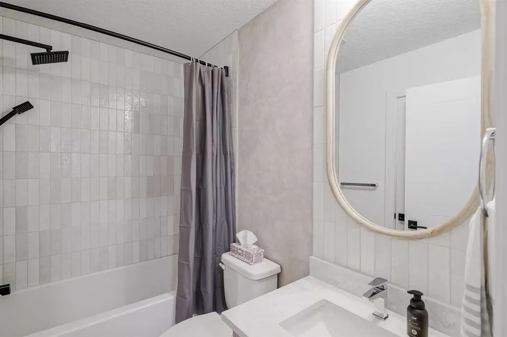 370 Dieppe Drive SW, #216