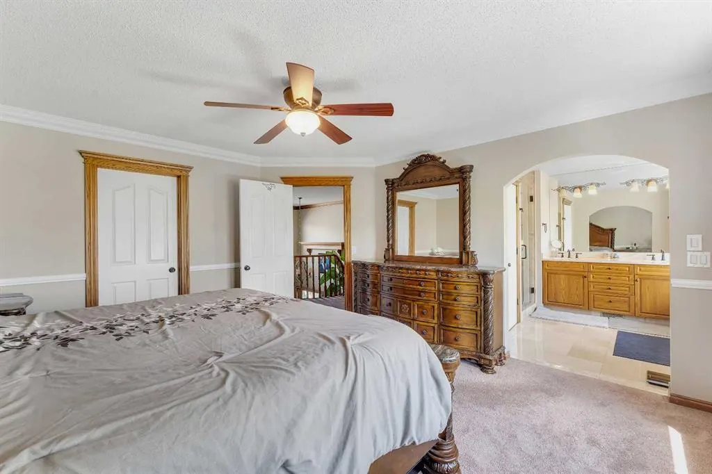 33 Edgevalley Way NW