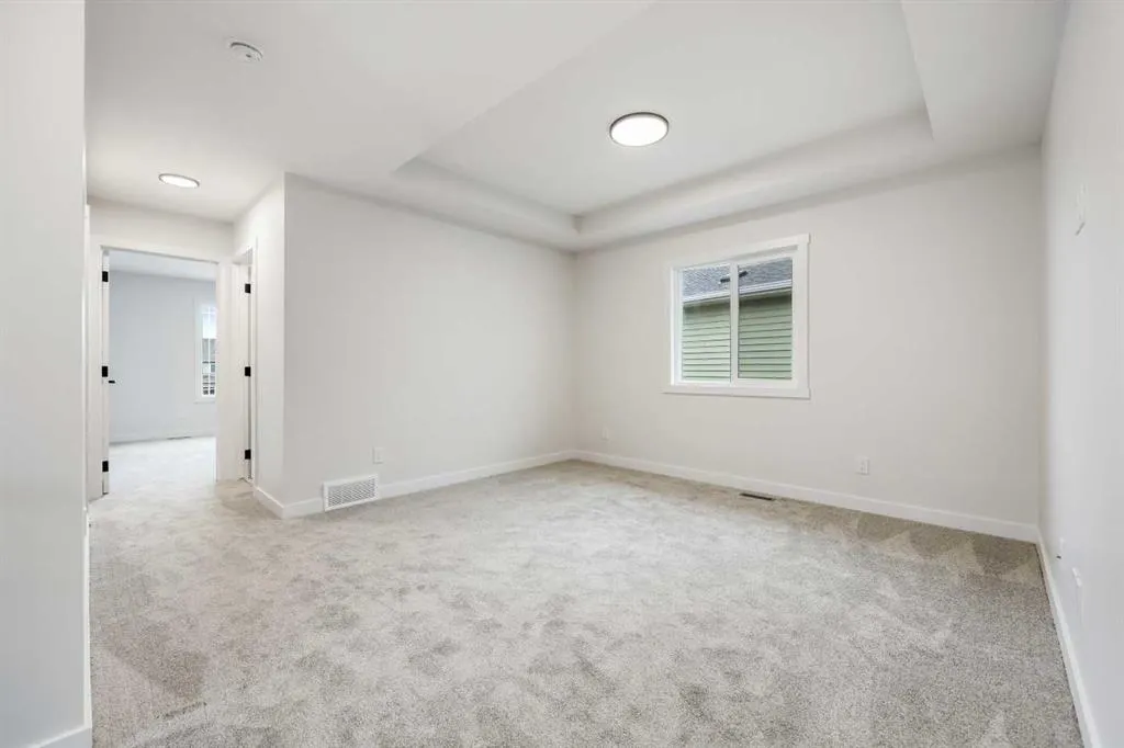533 Baywater Manor SW