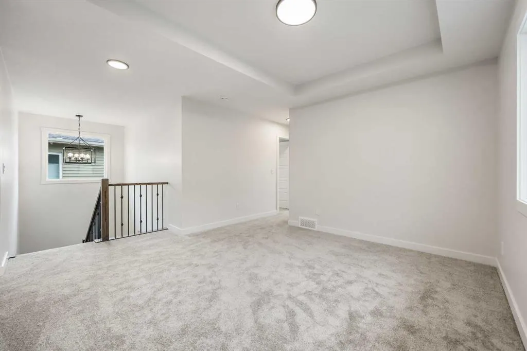 533 Baywater Manor SW