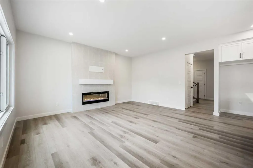 533 Baywater Manor SW