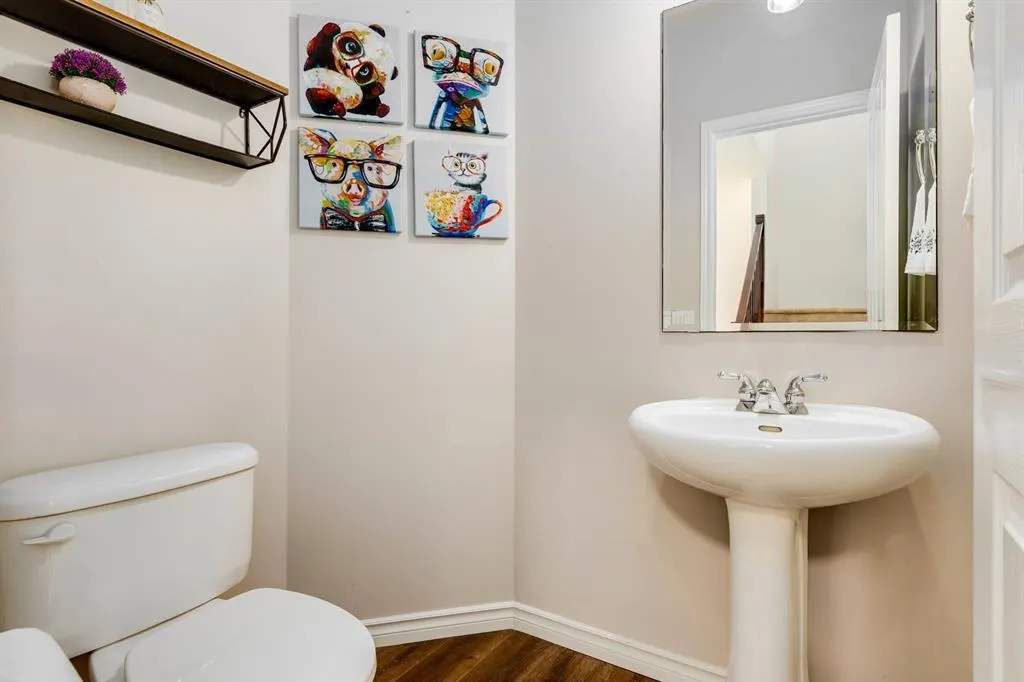 238 Elgin Manor SE