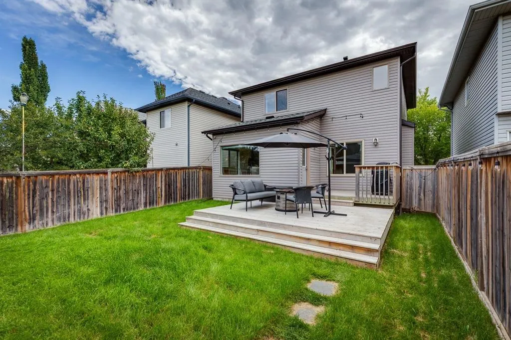 238 Elgin Manor SE