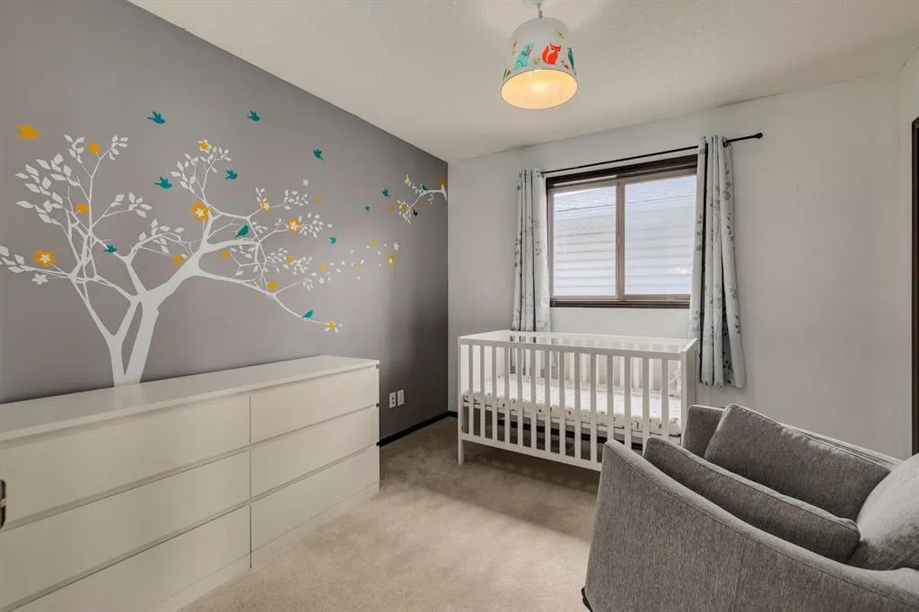 238 Elgin Manor SE