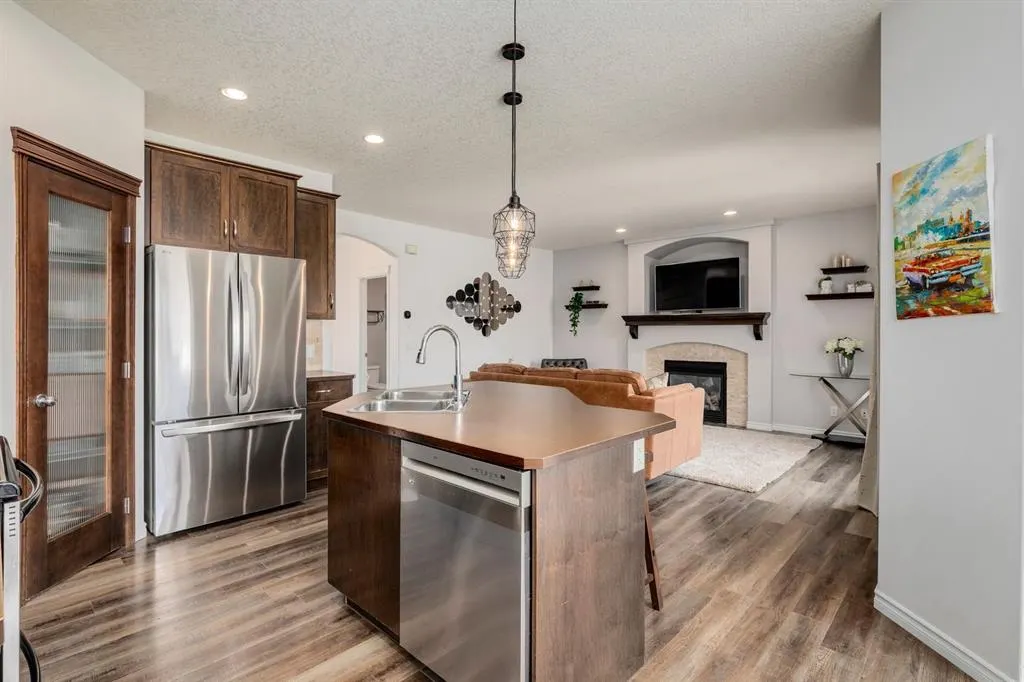 238 Elgin Manor SE