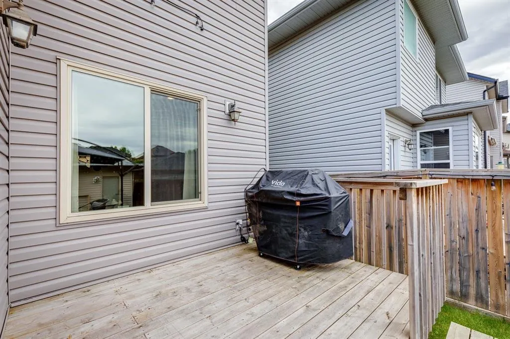 238 Elgin Manor SE