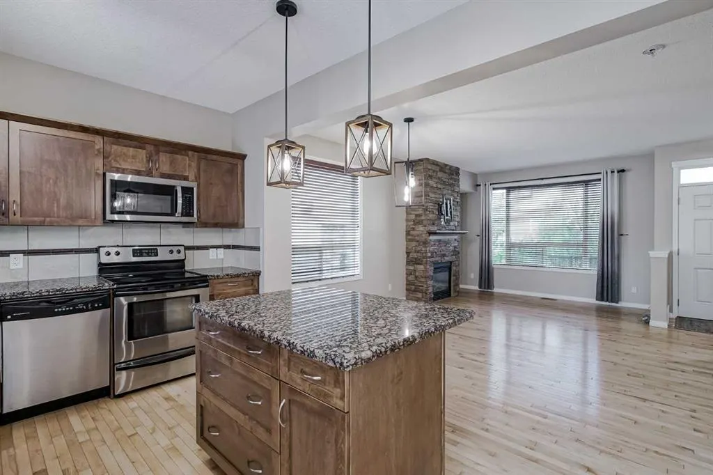 182 Kincora Heath NW