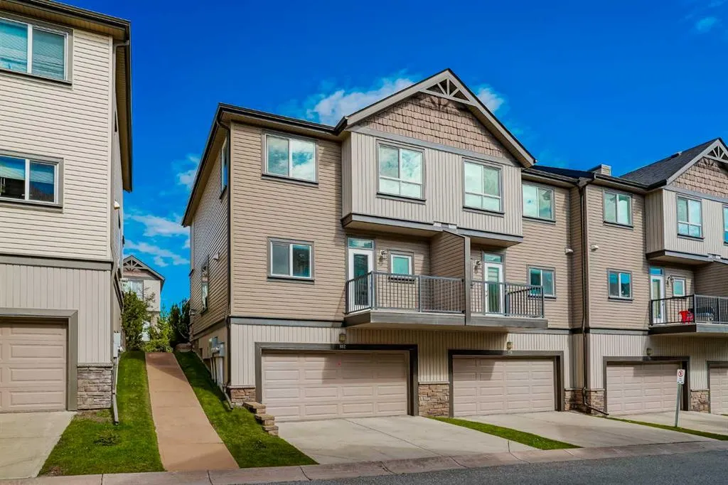 182 Kincora Heath NW