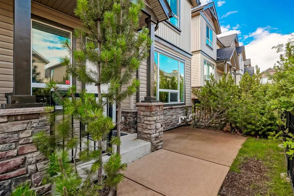 182 Kincora Heath NW