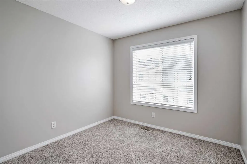 182 Kincora Heath NW