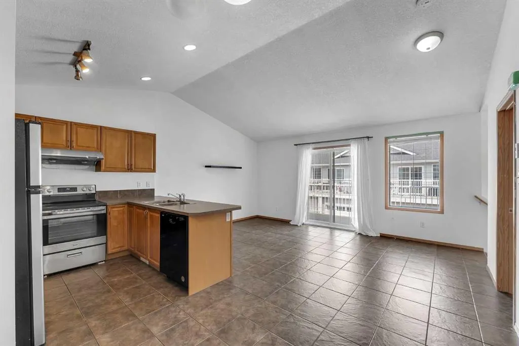90 Country Village Circle NE