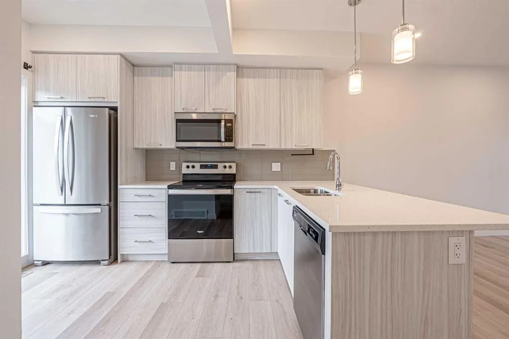 115 Sagewood Drive SW, #604