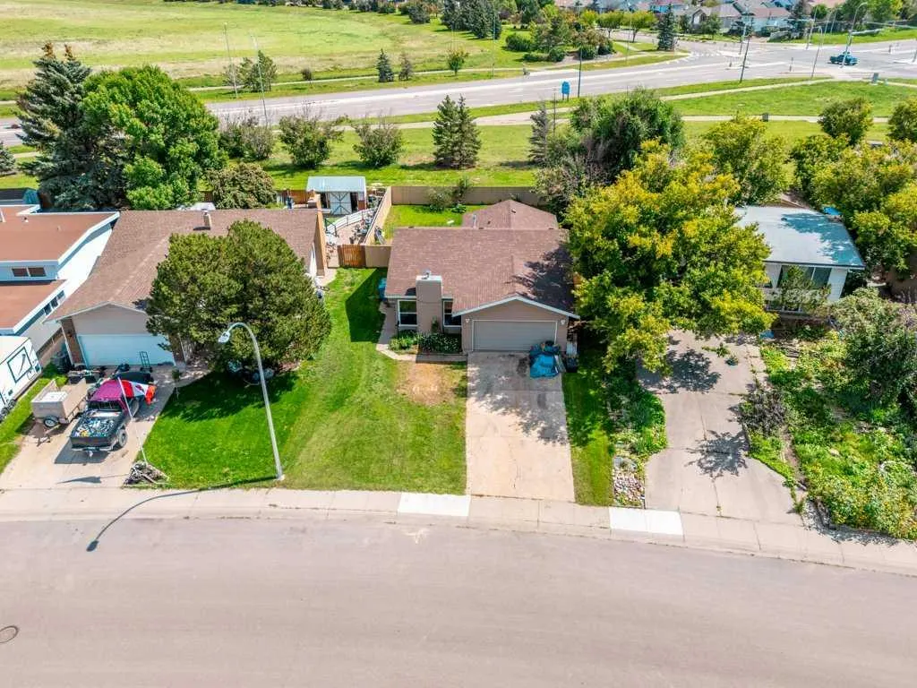 139 Laval Boulevard W