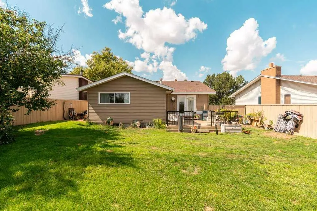 139 Laval Boulevard W