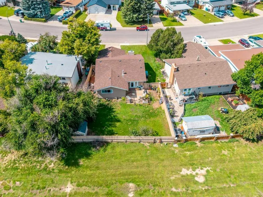 139 Laval Boulevard W