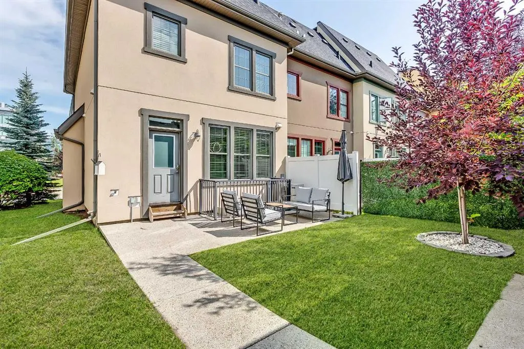 548 Quarry Park Boulevard SE
