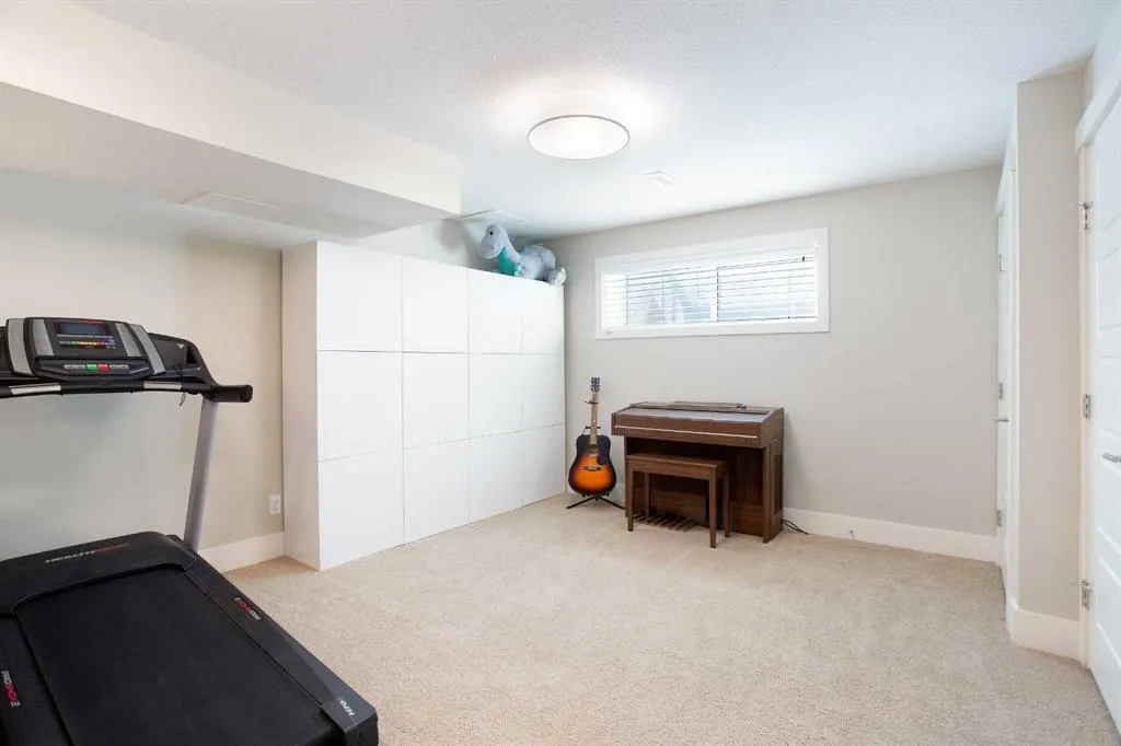 548 Quarry Park Boulevard SE