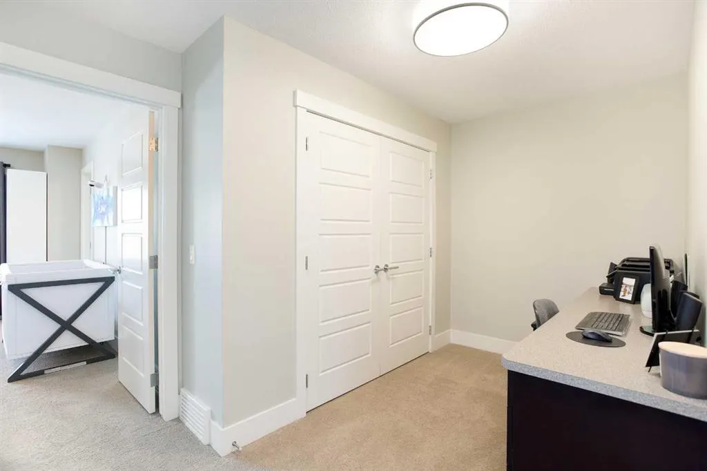 548 Quarry Park Boulevard SE