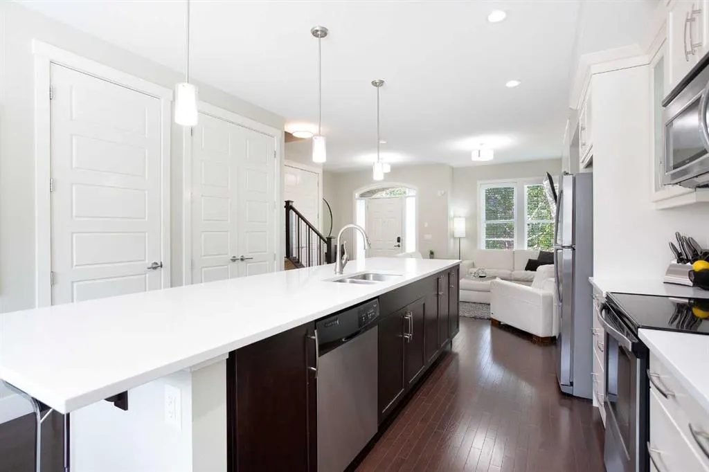 548 Quarry Park Boulevard SE