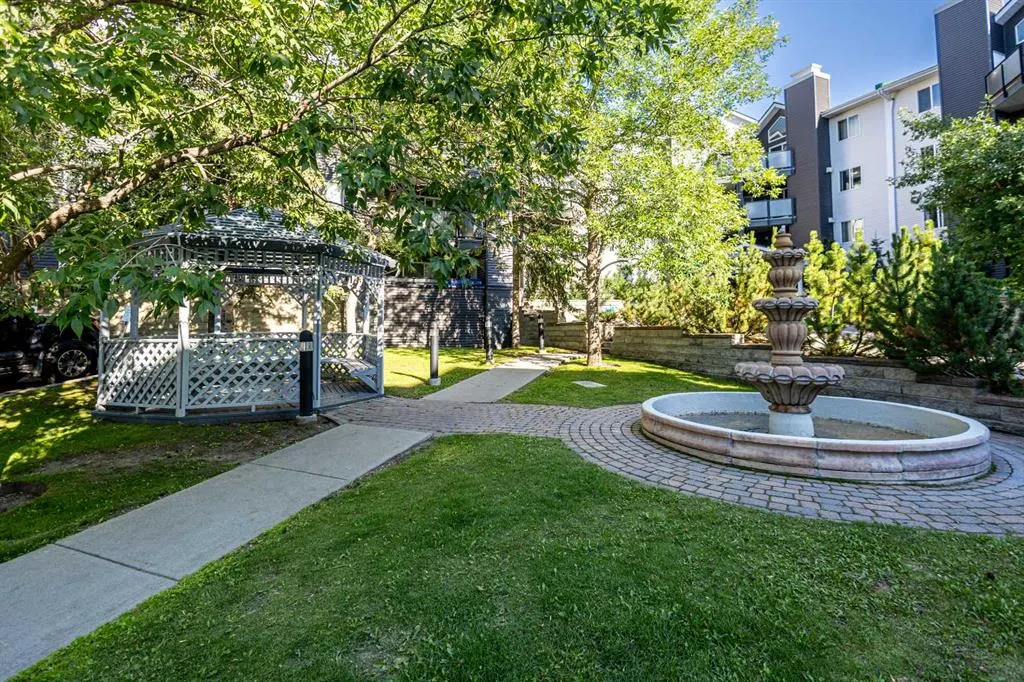 20 Sierra Morena Mews SW, #309
