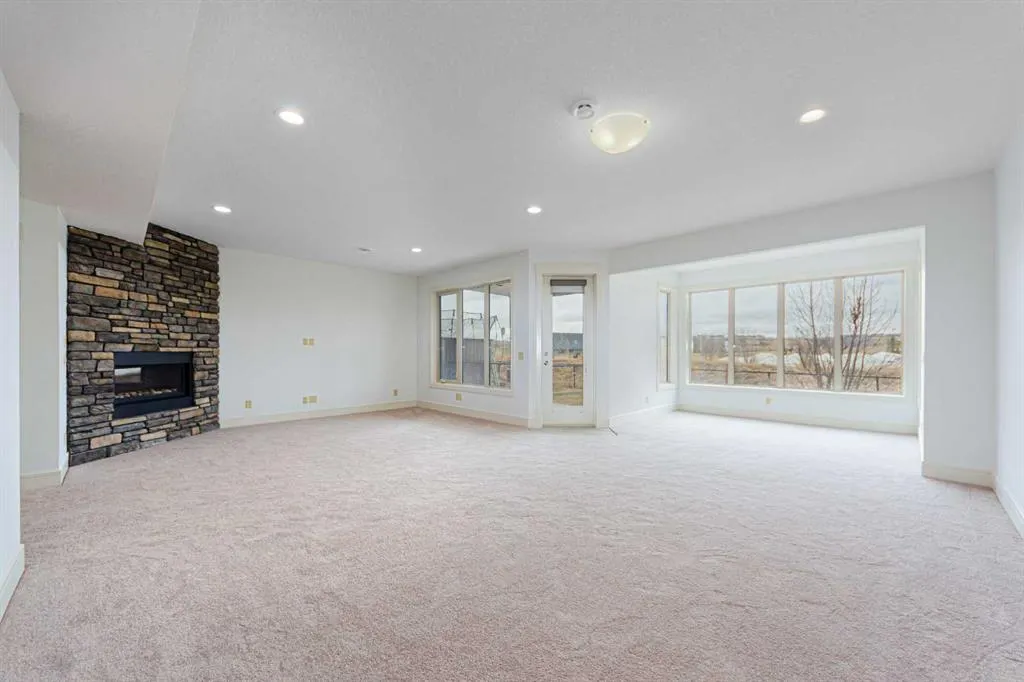 74 Chaparral Valley Square SE