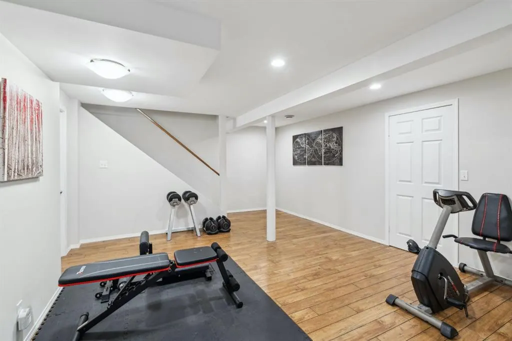 79 Woodbrook Road SW