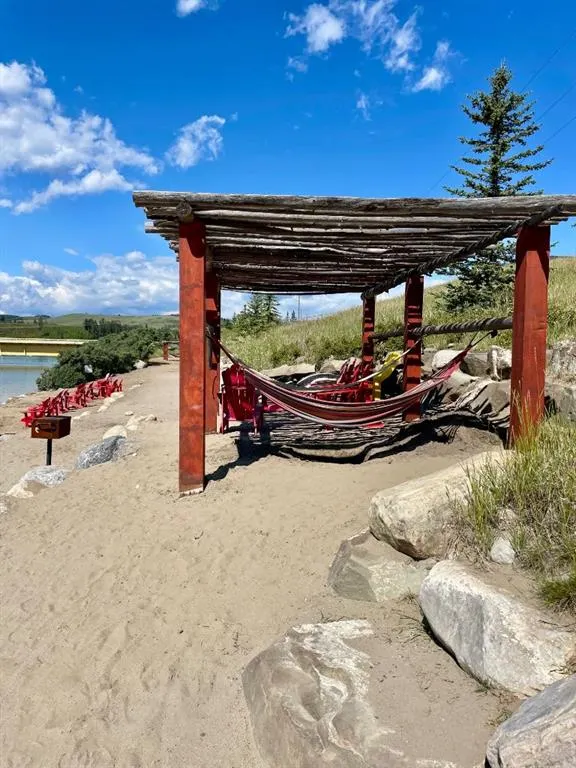 249 Cottageclub Crescent