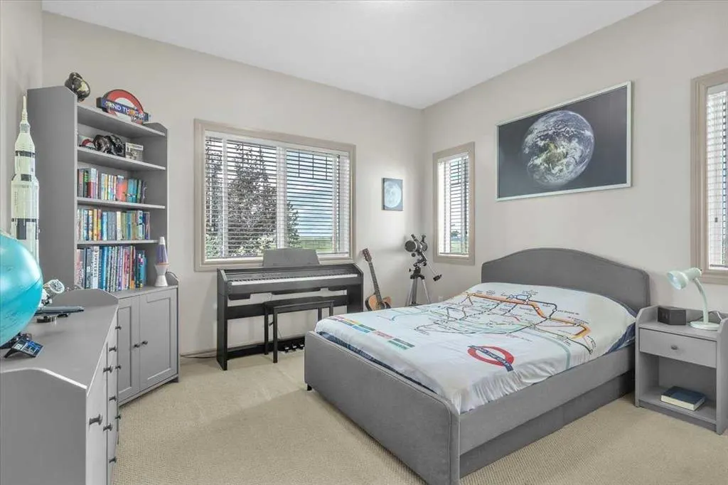 387016 Sundance Trail W