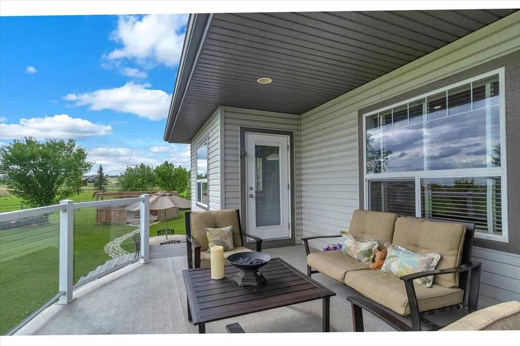 387016 Sundance Trail W