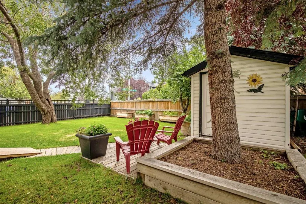 25 Country Hills Gate NW