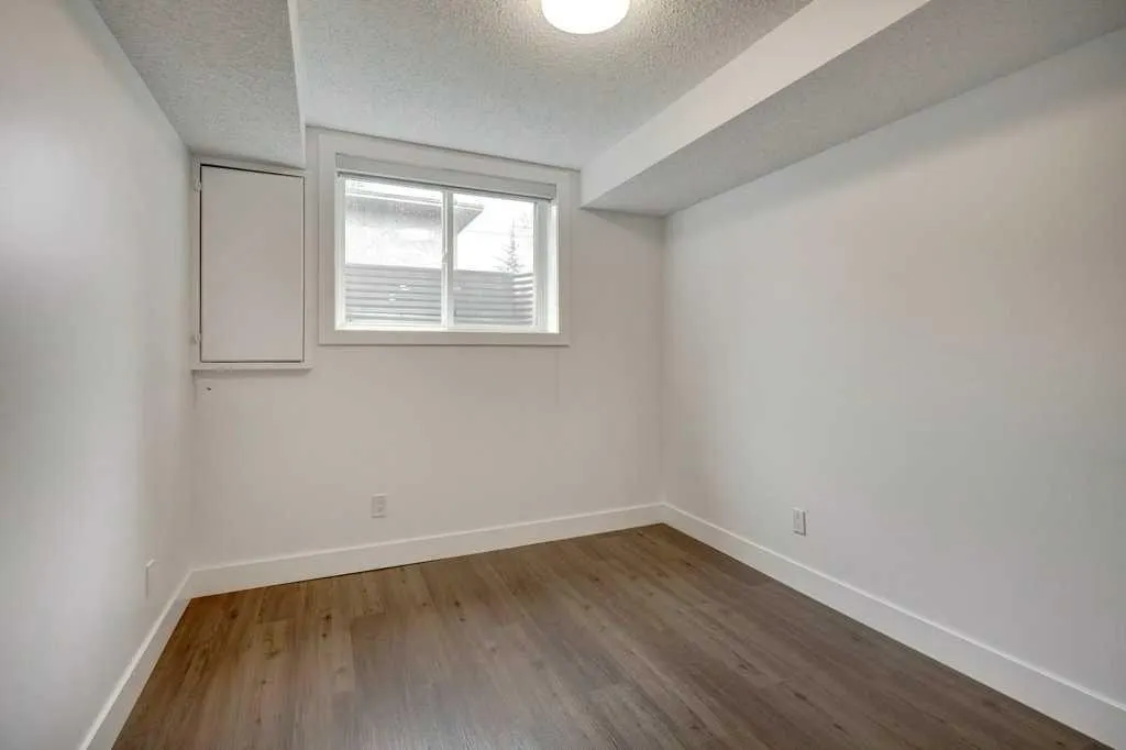 3105 A & B, 3017 A & B 38 Street SW