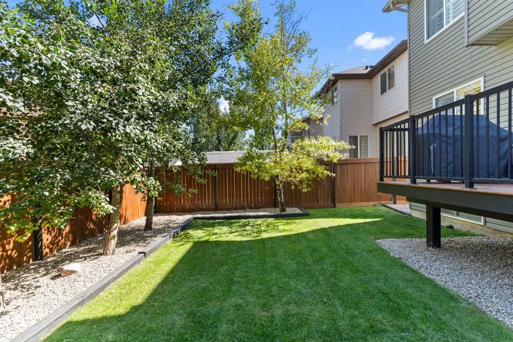 809 Canoe Green SW