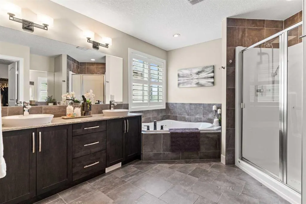 809 Canoe Green SW