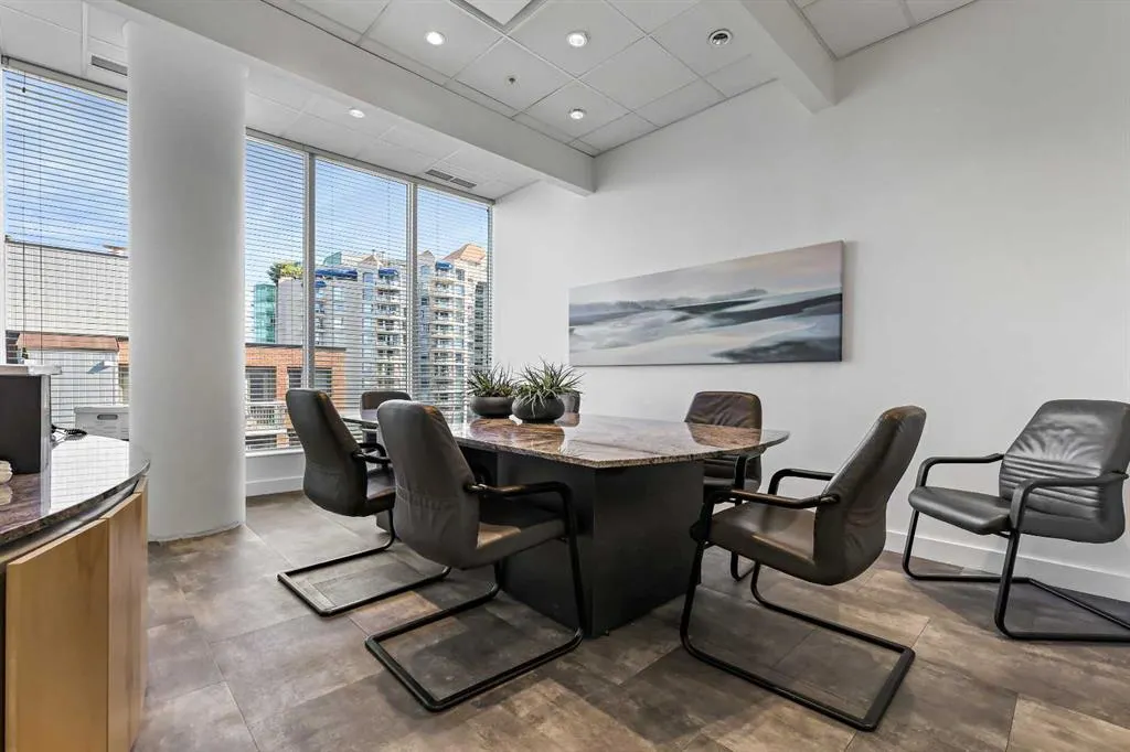888 4 Avenue SW, #607