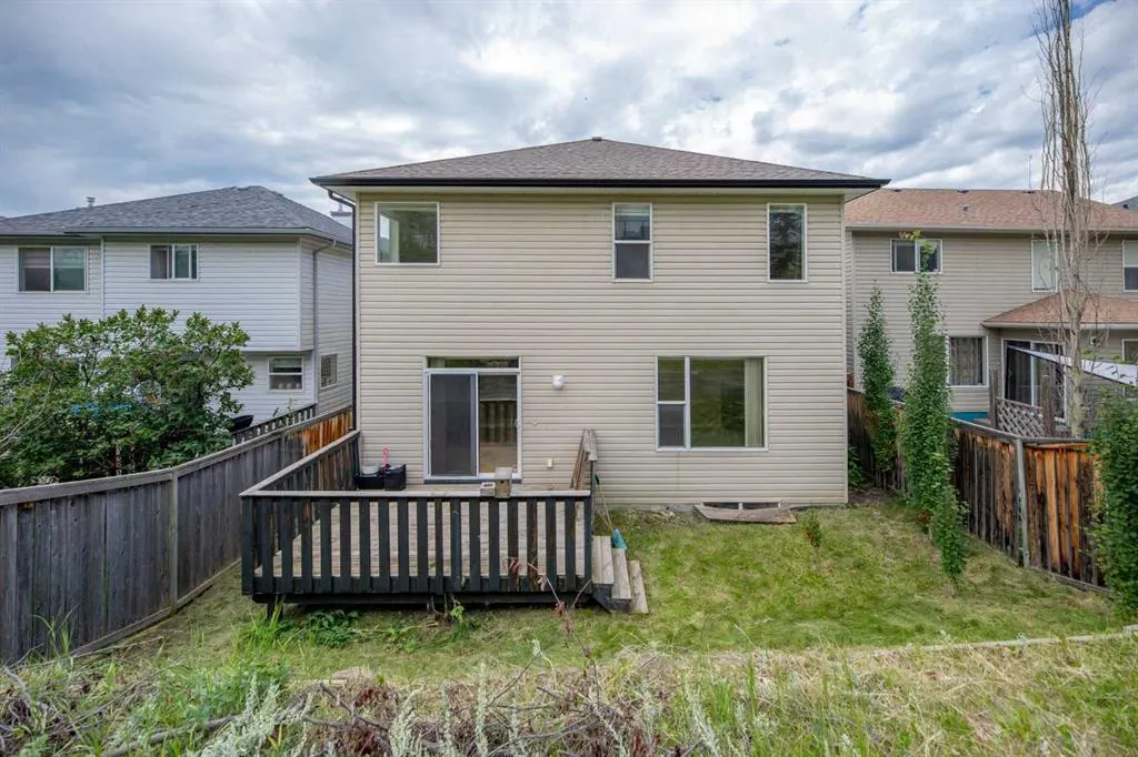72 Rockyledge Crescent NW